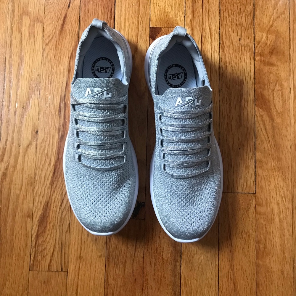 APL TechLoom Breeze Metallic Silver Athletic Shoes 11.5